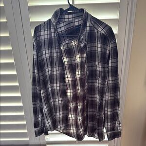 Faded Glory Black and White Casual Button Down Shirt